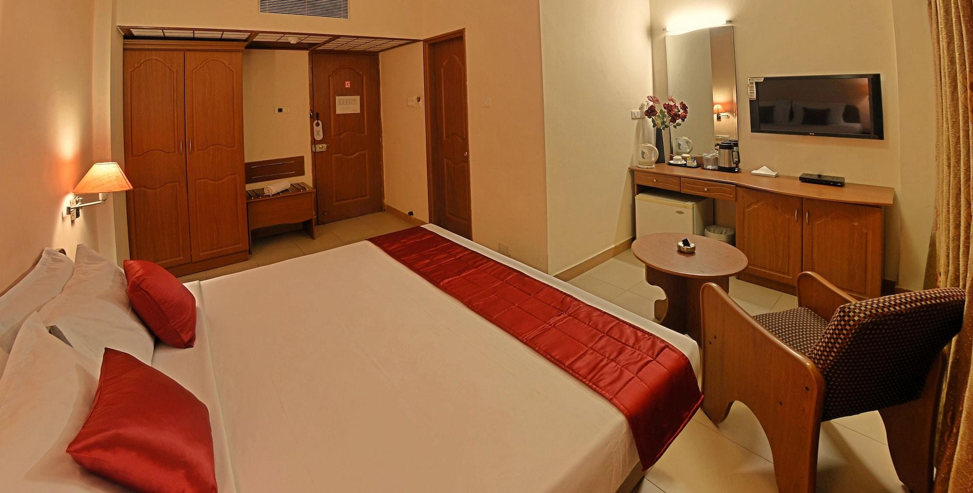 Super Townhouse Koyambedu Hotel Chennai Ngoại thất bức ảnh