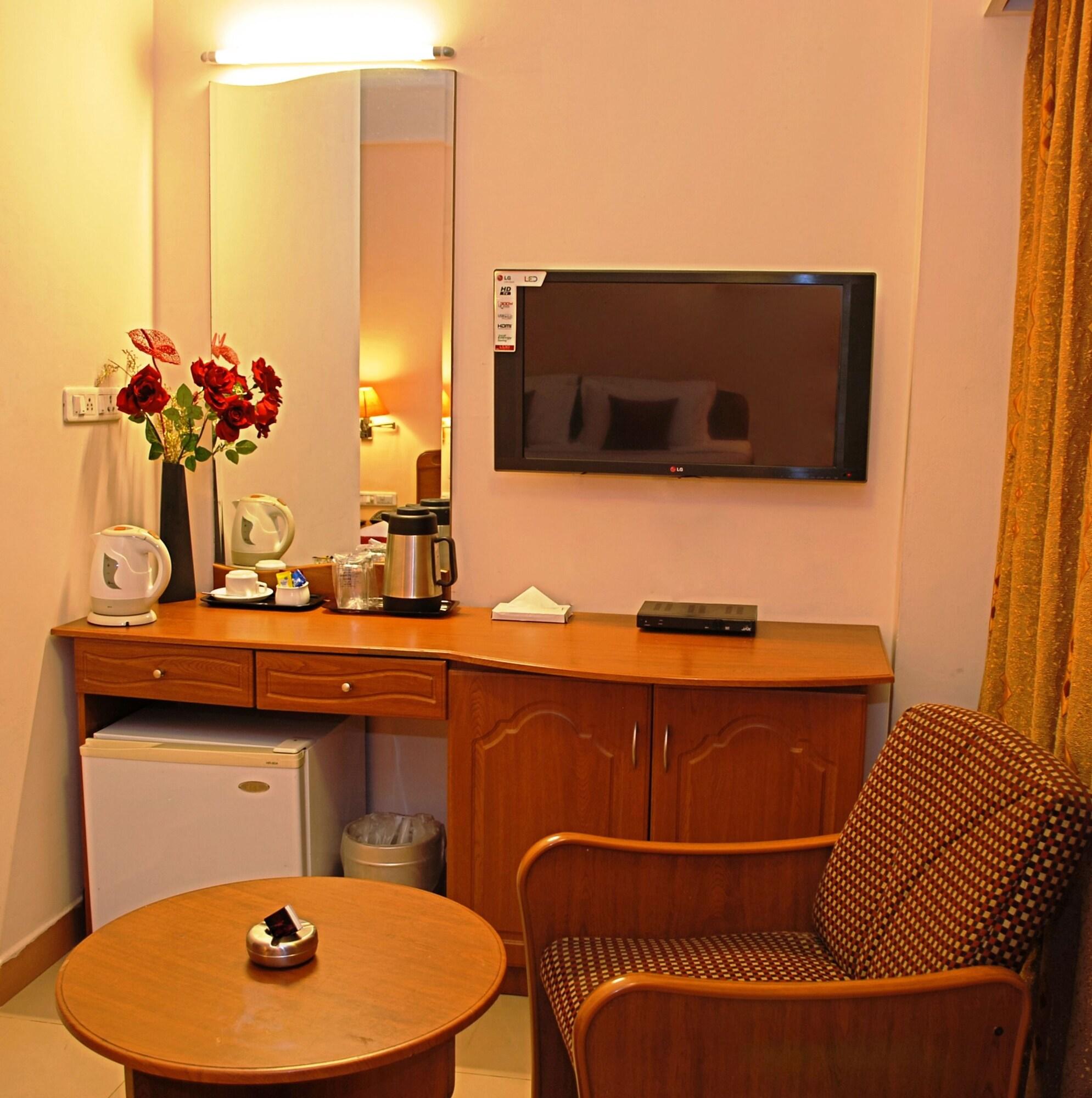 Super Townhouse Koyambedu Hotel Chennai Ngoại thất bức ảnh