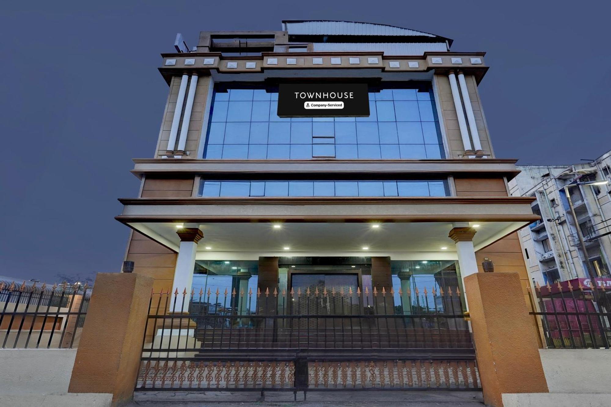 Super Townhouse Koyambedu Hotel Chennai Ngoại thất bức ảnh
