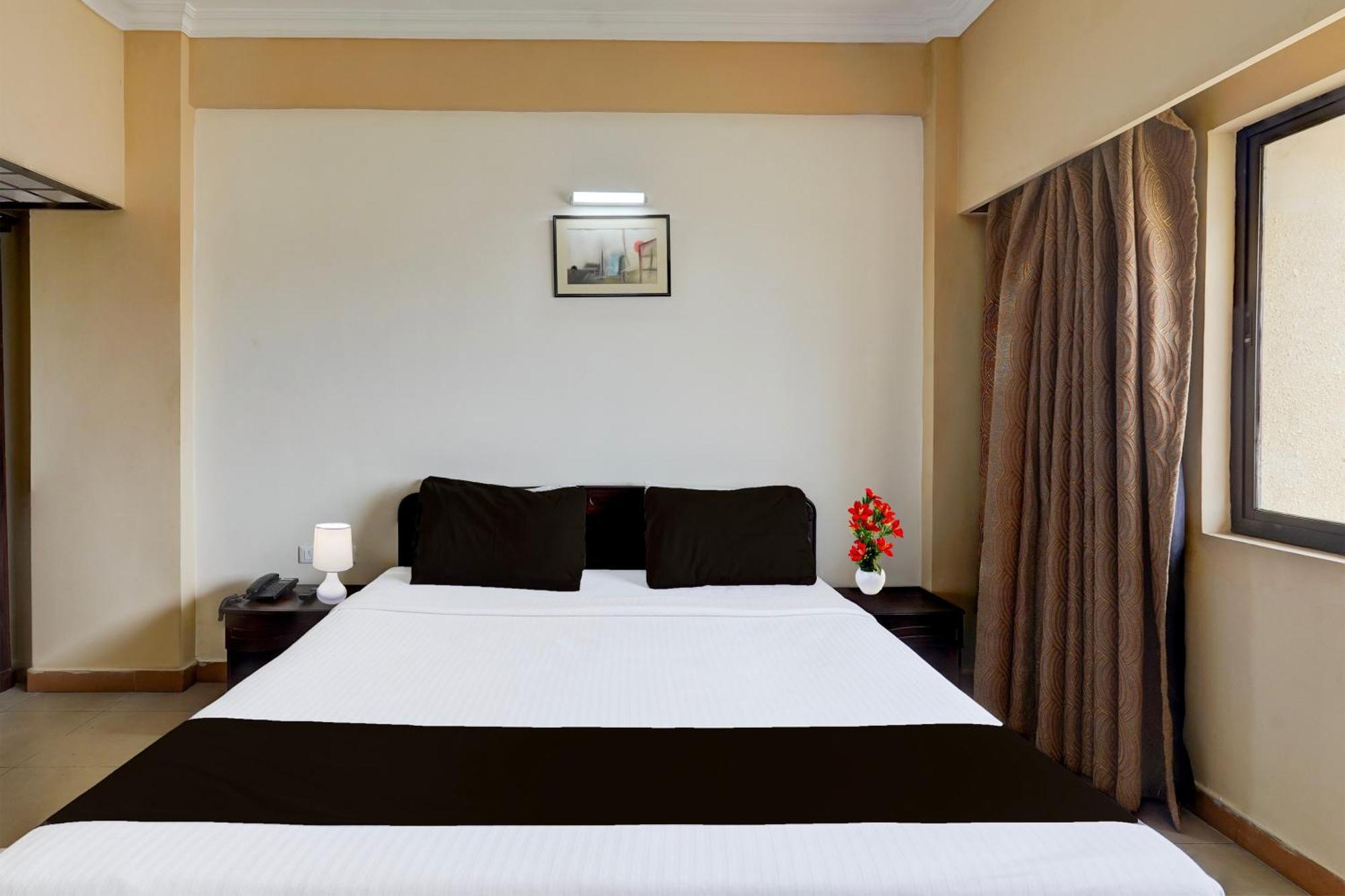 Super Townhouse Koyambedu Hotel Chennai Ngoại thất bức ảnh