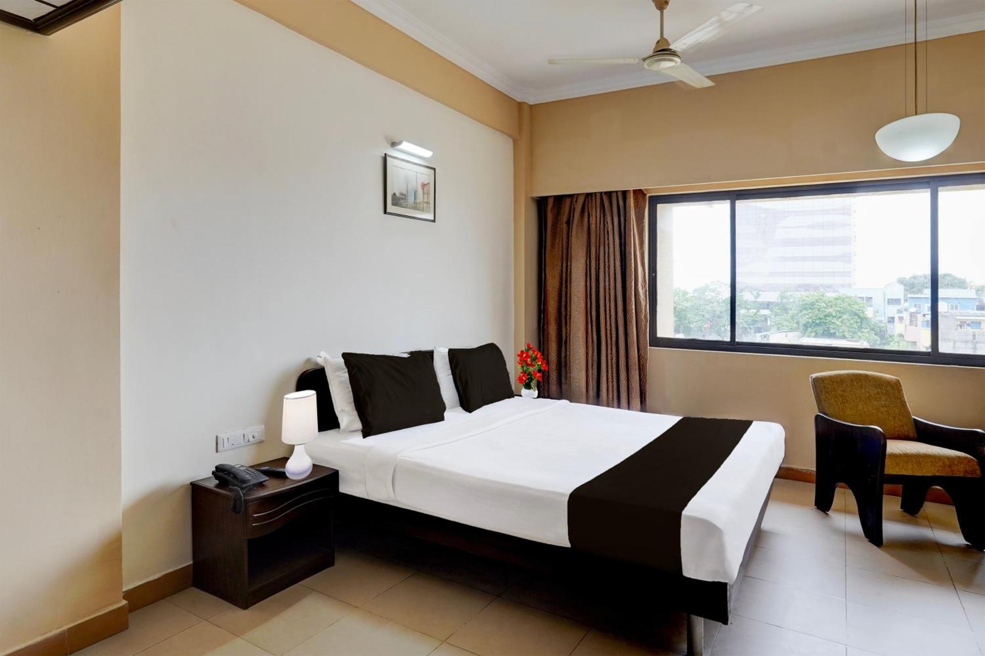 Super Townhouse Koyambedu Hotel Chennai Ngoại thất bức ảnh