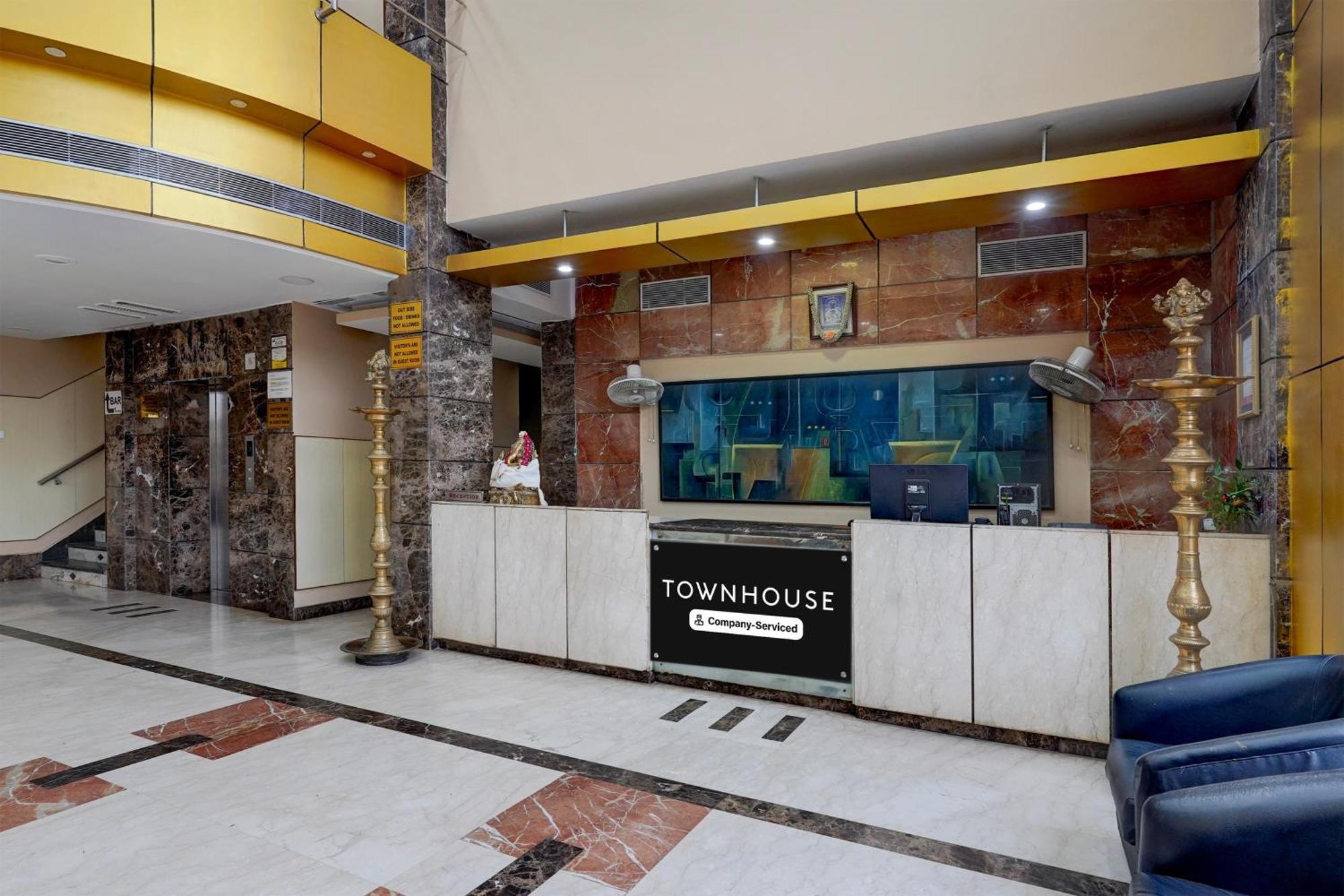 Super Townhouse Koyambedu Hotel Chennai Ngoại thất bức ảnh