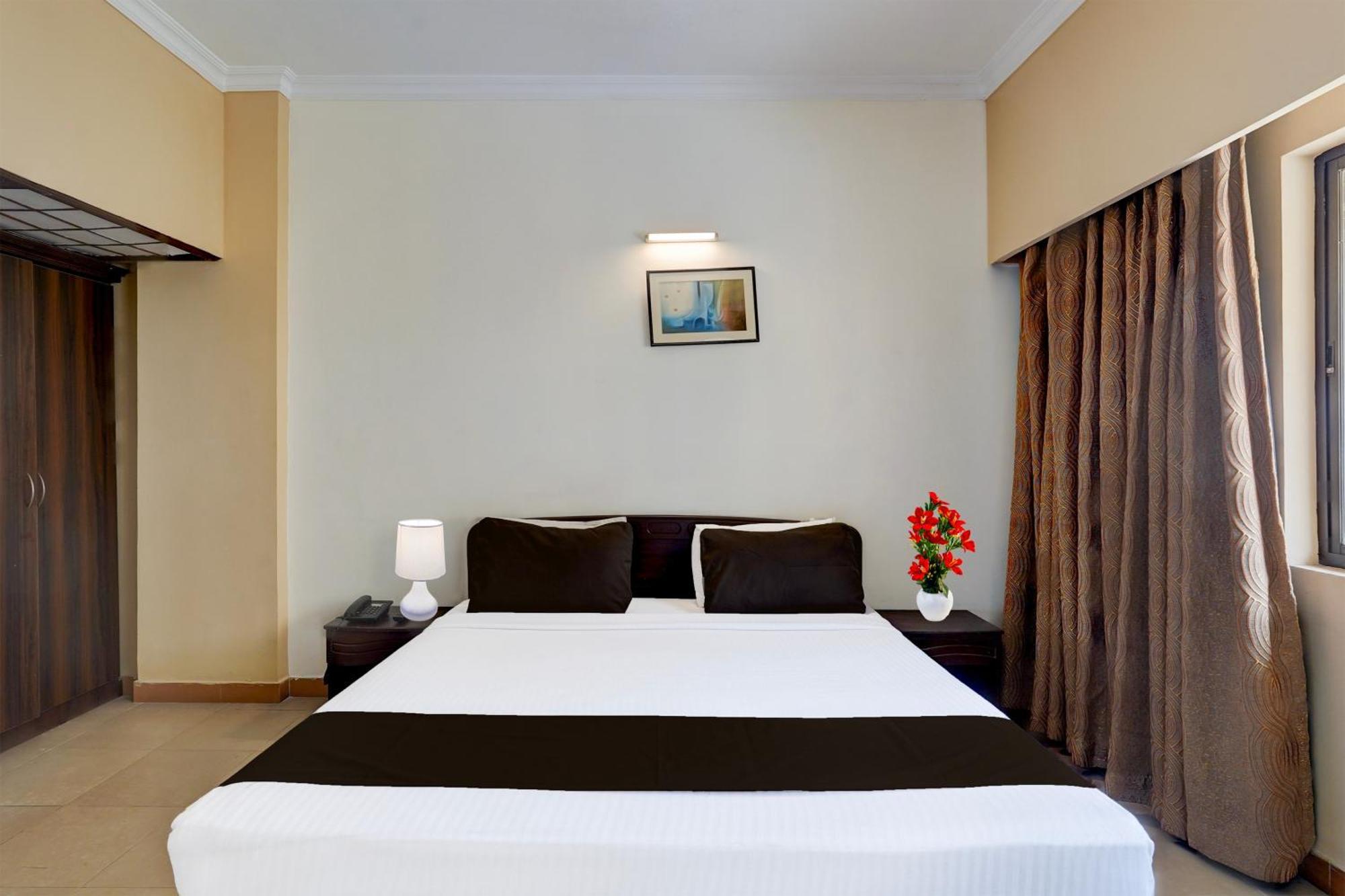 Super Townhouse Koyambedu Hotel Chennai Ngoại thất bức ảnh