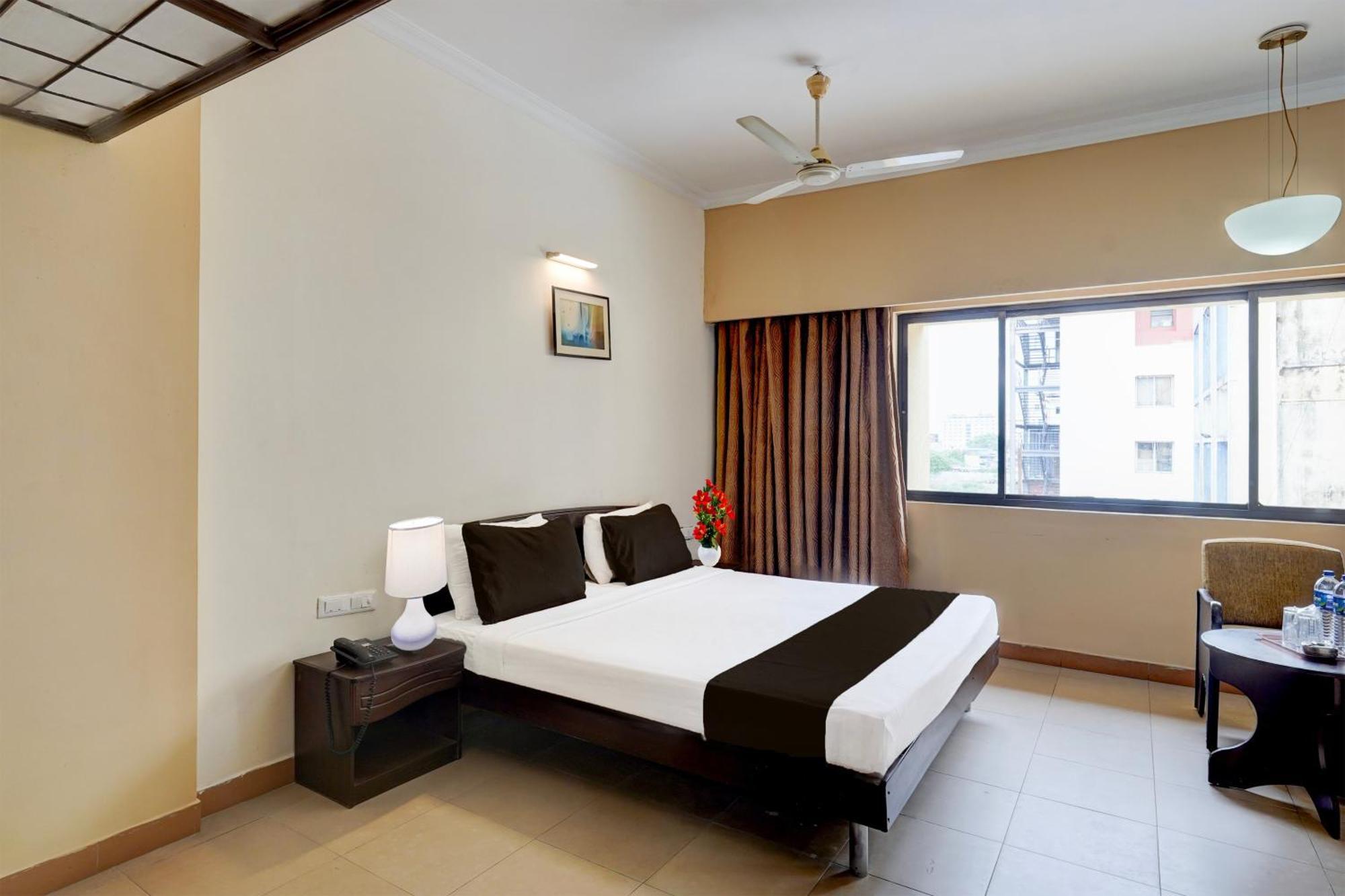 Super Townhouse Koyambedu Hotel Chennai Ngoại thất bức ảnh