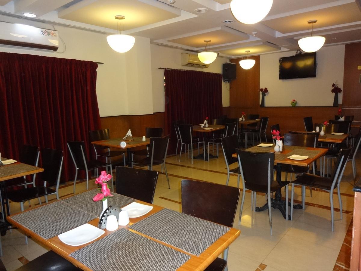 Super Townhouse Koyambedu Hotel Chennai Ngoại thất bức ảnh