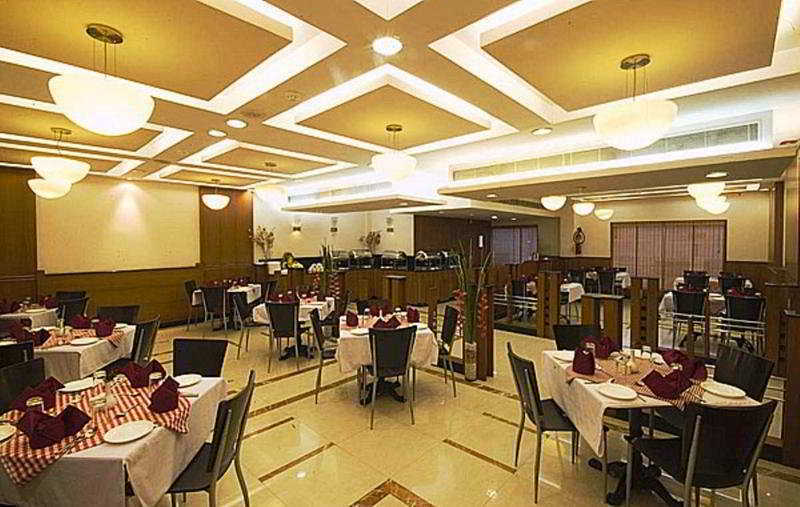 Super Townhouse Koyambedu Hotel Chennai Ngoại thất bức ảnh