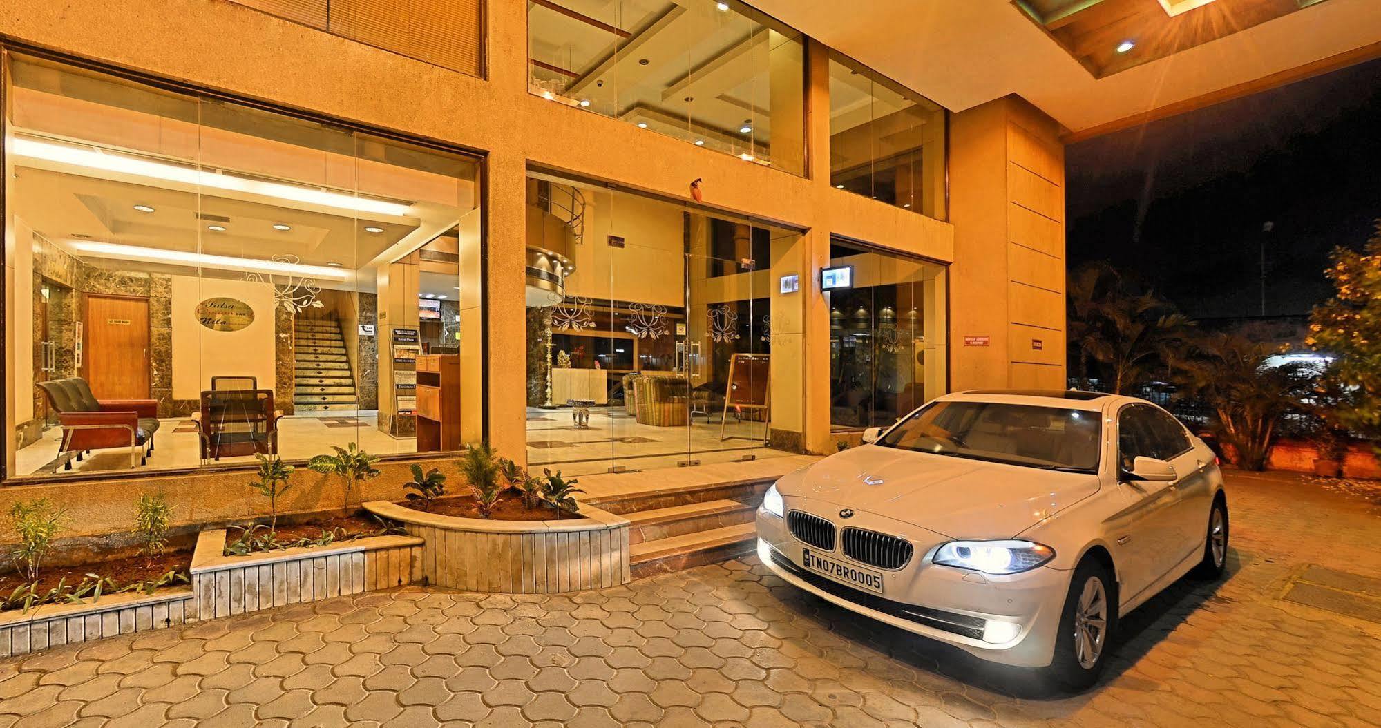 Super Townhouse Koyambedu Hotel Chennai Ngoại thất bức ảnh