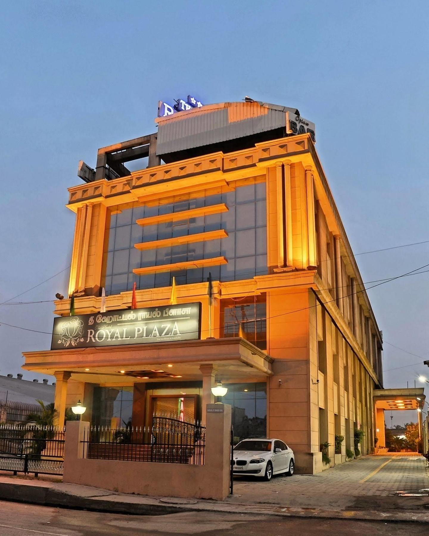 Super Townhouse Koyambedu Hotel Chennai Ngoại thất bức ảnh