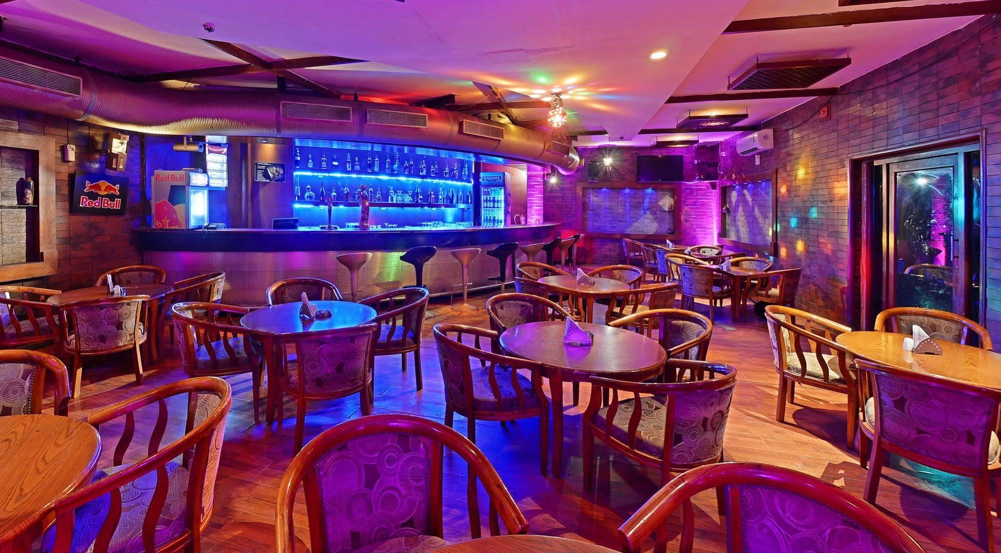 Super Townhouse Koyambedu Hotel Chennai Ngoại thất bức ảnh